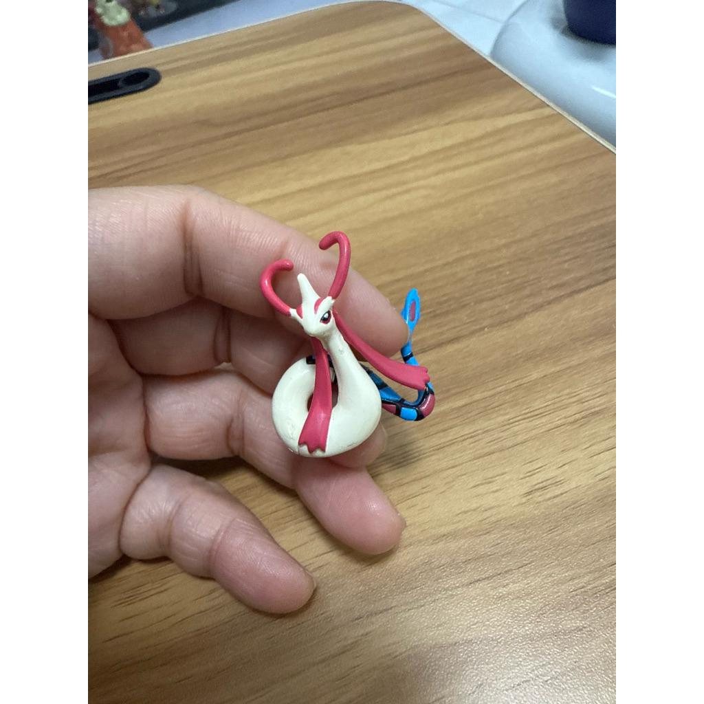pokemon figure Milotic | Shopee Malaysia