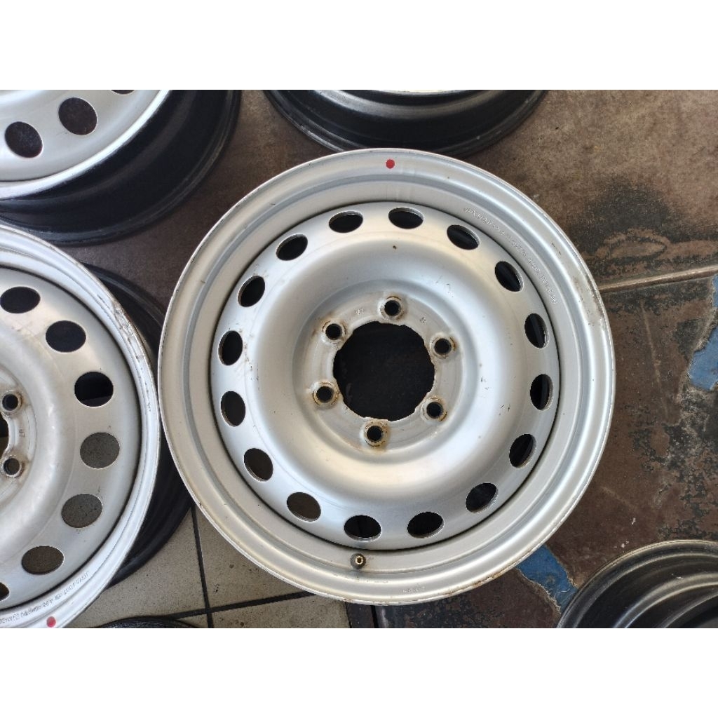 USED RIM BESI 17 INCH TOYOTA HILUX HIACE RM150 1BIJI HARGA | Shopee ...