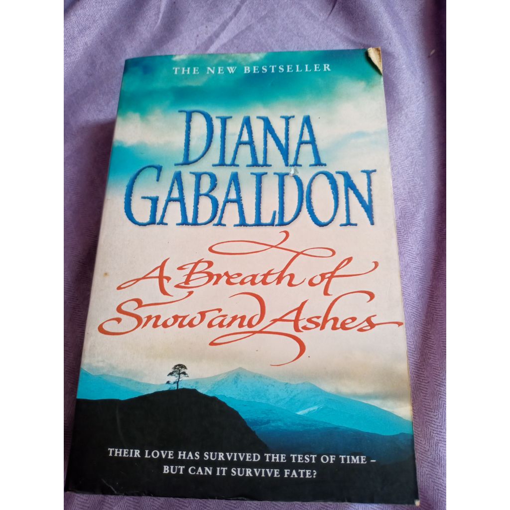 Novel A Breath of Snow and Ashes by Diana Gabaldon