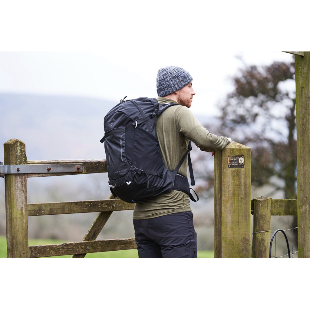 osprey backpack 28l Hikelite Durable Hiking For quick hikes on local trails convenient hydration makes stretching your legs Osprey Arcane XL Day Backpack