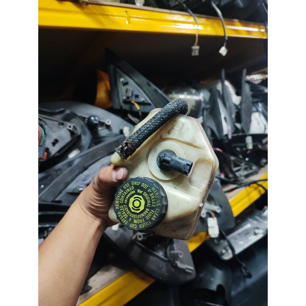Mercedes Benz W211 Brake Master Cylinder Pump Servo Booster Tank ...