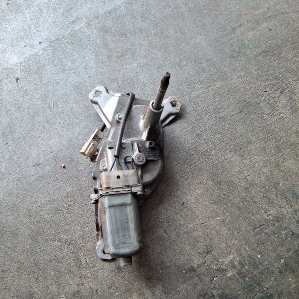 Rear Wiper Motor Myvi 1st model 2nd Original (tested OK) | Shopee Malaysia
