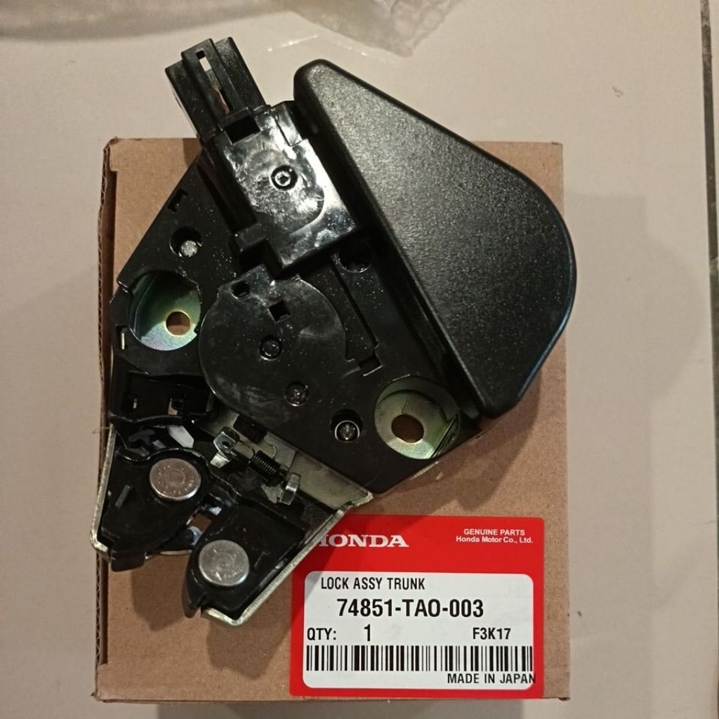ORIGINAL HONDA ACCORD TAO REAR BOOT LOCK / BONNET LOCKING WITH ACTUATOR ...