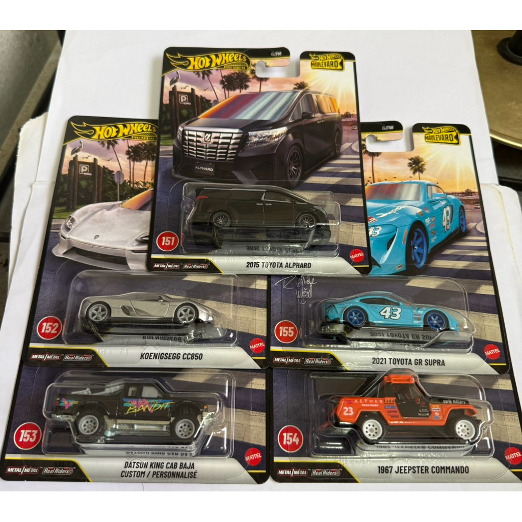 Hotwheels Boulevard Toyota Alphard,Koenigsegg CC850,Datsun King Cab ...