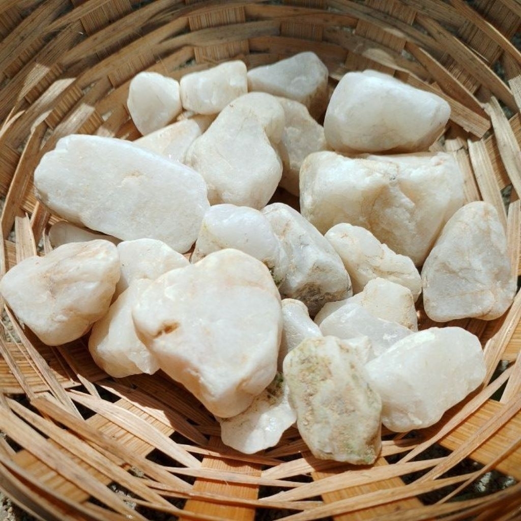 Batu Sungai Putih Random Shape 1kg | Shopee Malaysia