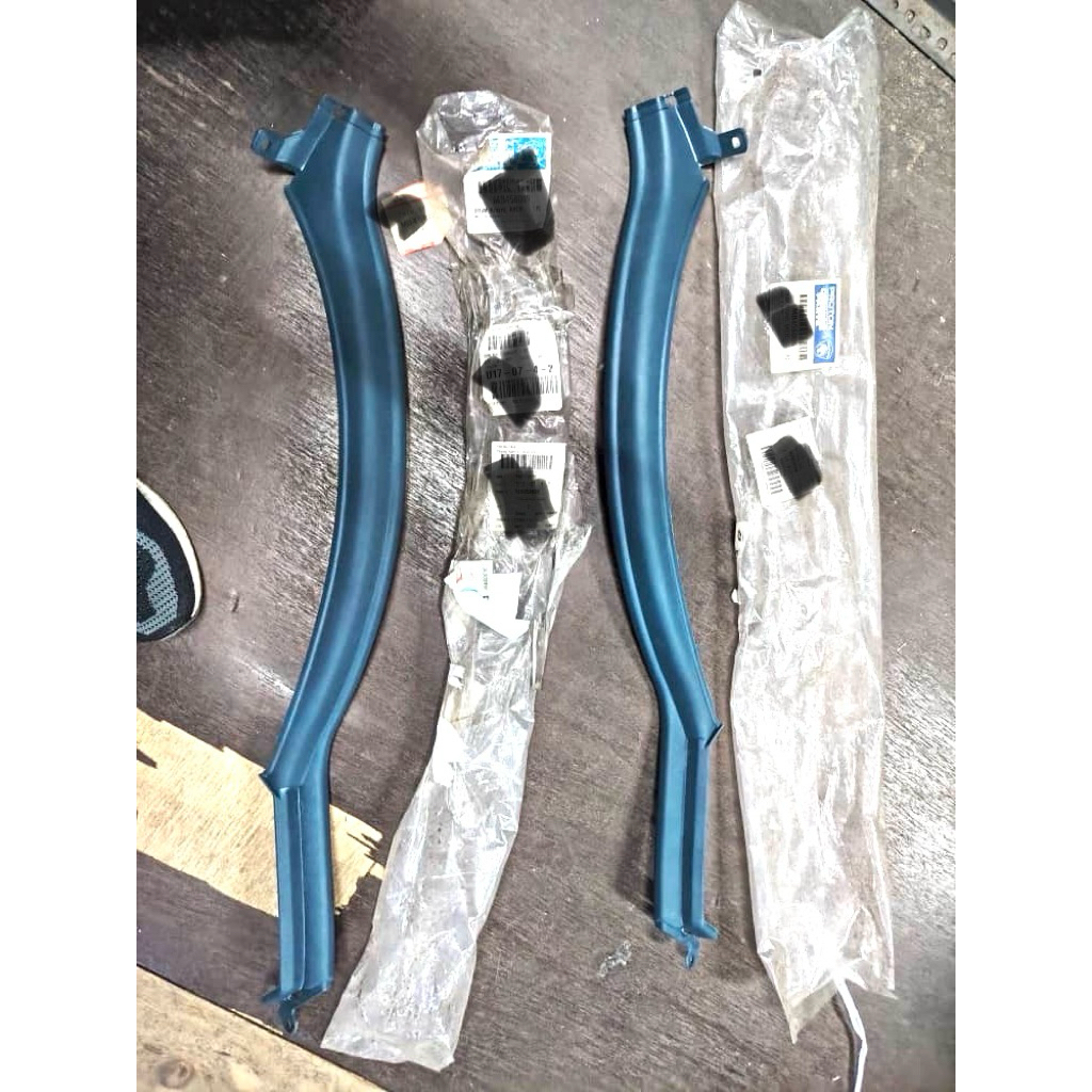 Saga Magma Sedan / Aeroback Rear Wheel Arch Pillar Blue Original ...