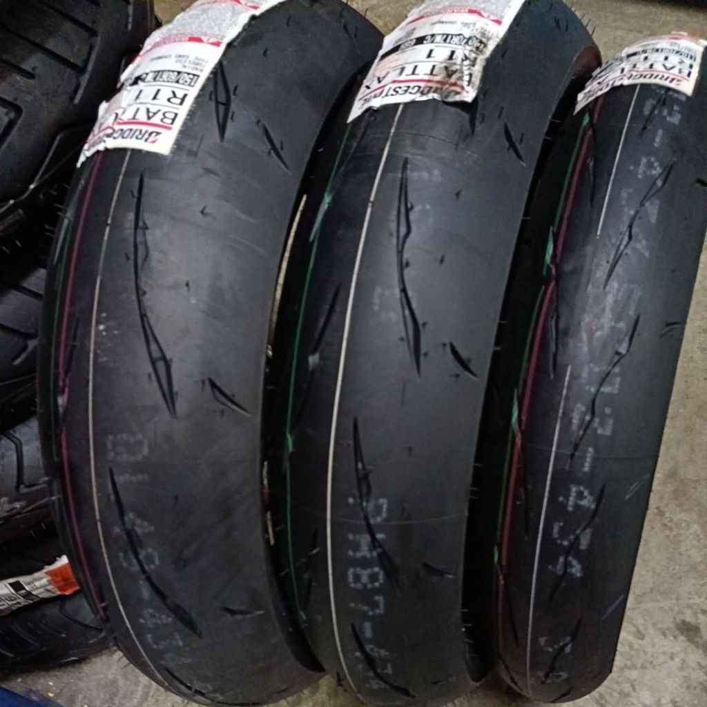 TYRE BRIDGESTONE BATTLAX R11 SIZE:110/70R17, 120/70R17, 140/70R17