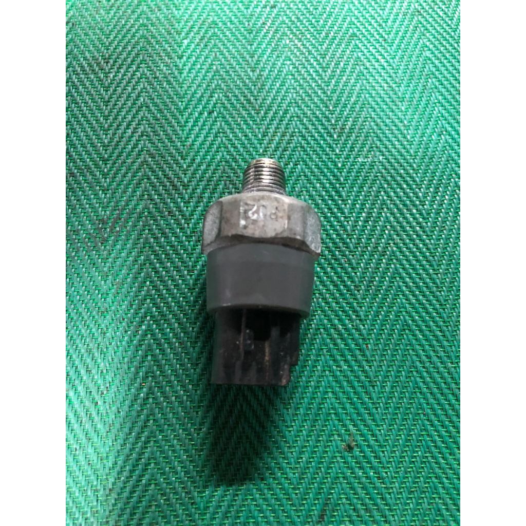 Toyota camry/Alphard/Vellfire 2.5 oil pressure sensor for 2AR Engine ...