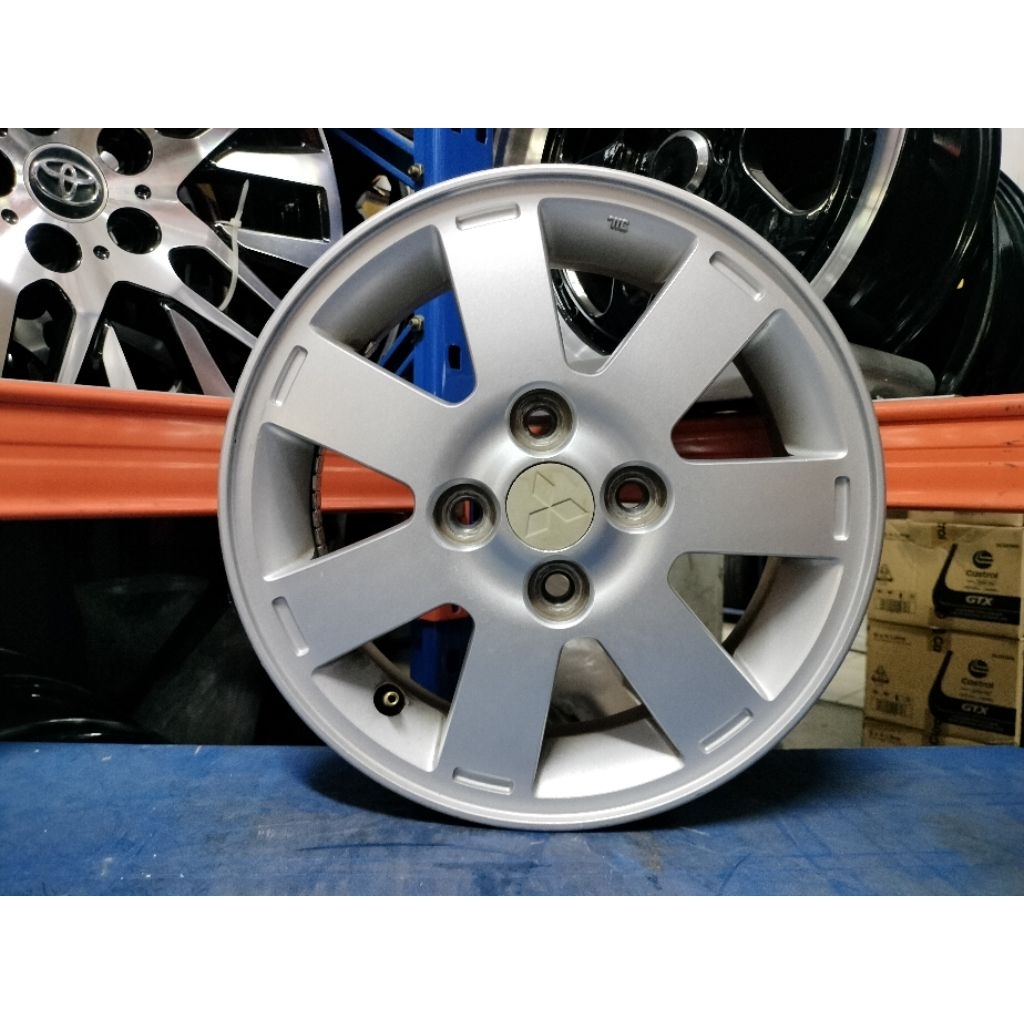 USED SPORT RIM 14 INCH Original mitsubishi mirage RM550 4PC VIVA KELISA ...