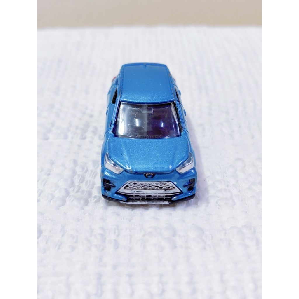 Tomica No. 8 Toyota Raize T2 preloved toy car | Shopee Malaysia