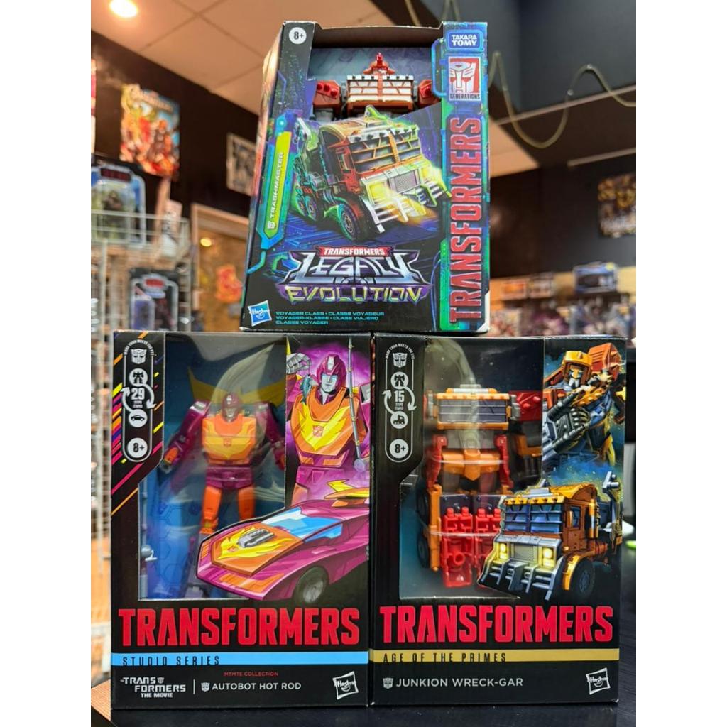 Transformers Studio Series Hot Rod + Age of the Primes Junkion Wreck ...