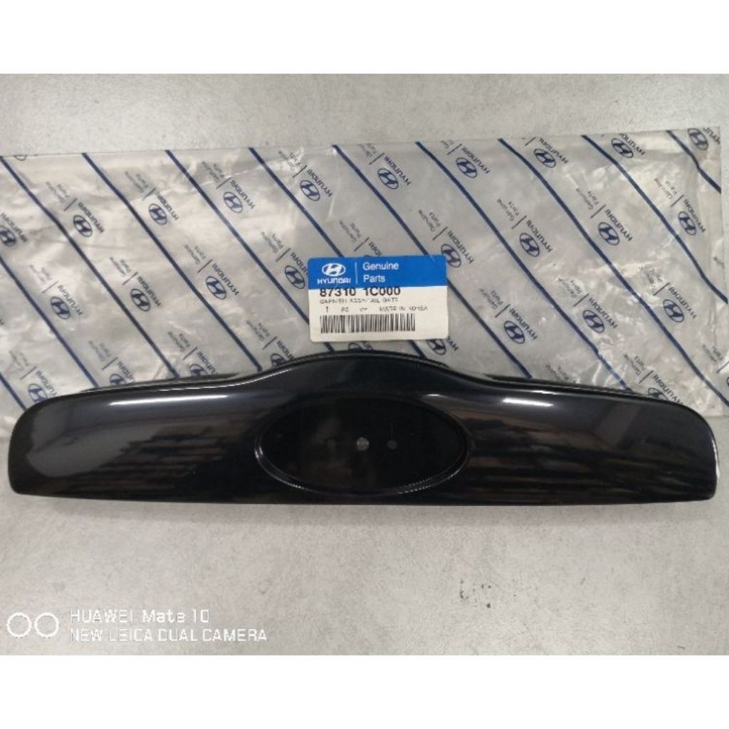 HYUNDAI GETZ 1.3 2003-2005 REAR LICENSE PLATE / NUMBER PLATE GARNISH ...