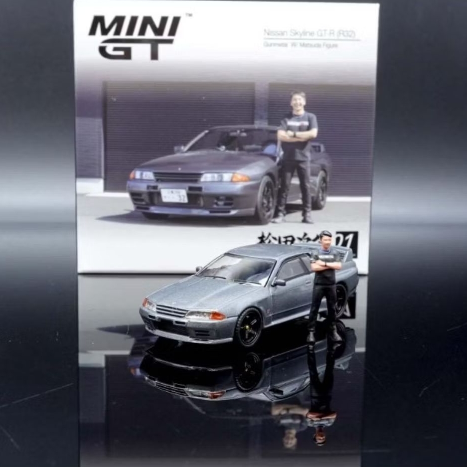 Mini GT Nissan Skyline GTR R32 Gunmetal with Matsuda Figurine No 869 ...