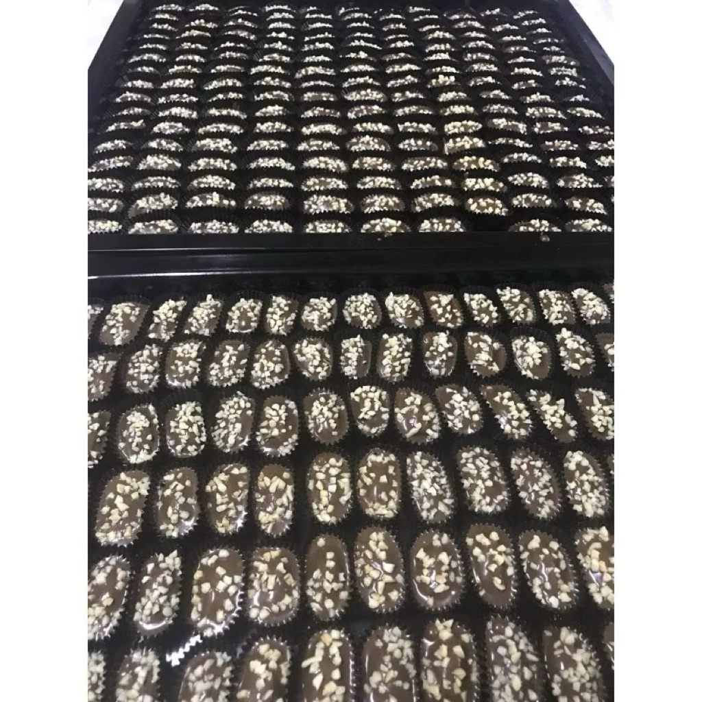 KUIH RAYA PREMIUM 2026‼️(MUSLIM PRODUK) almond london, almond cluster ...