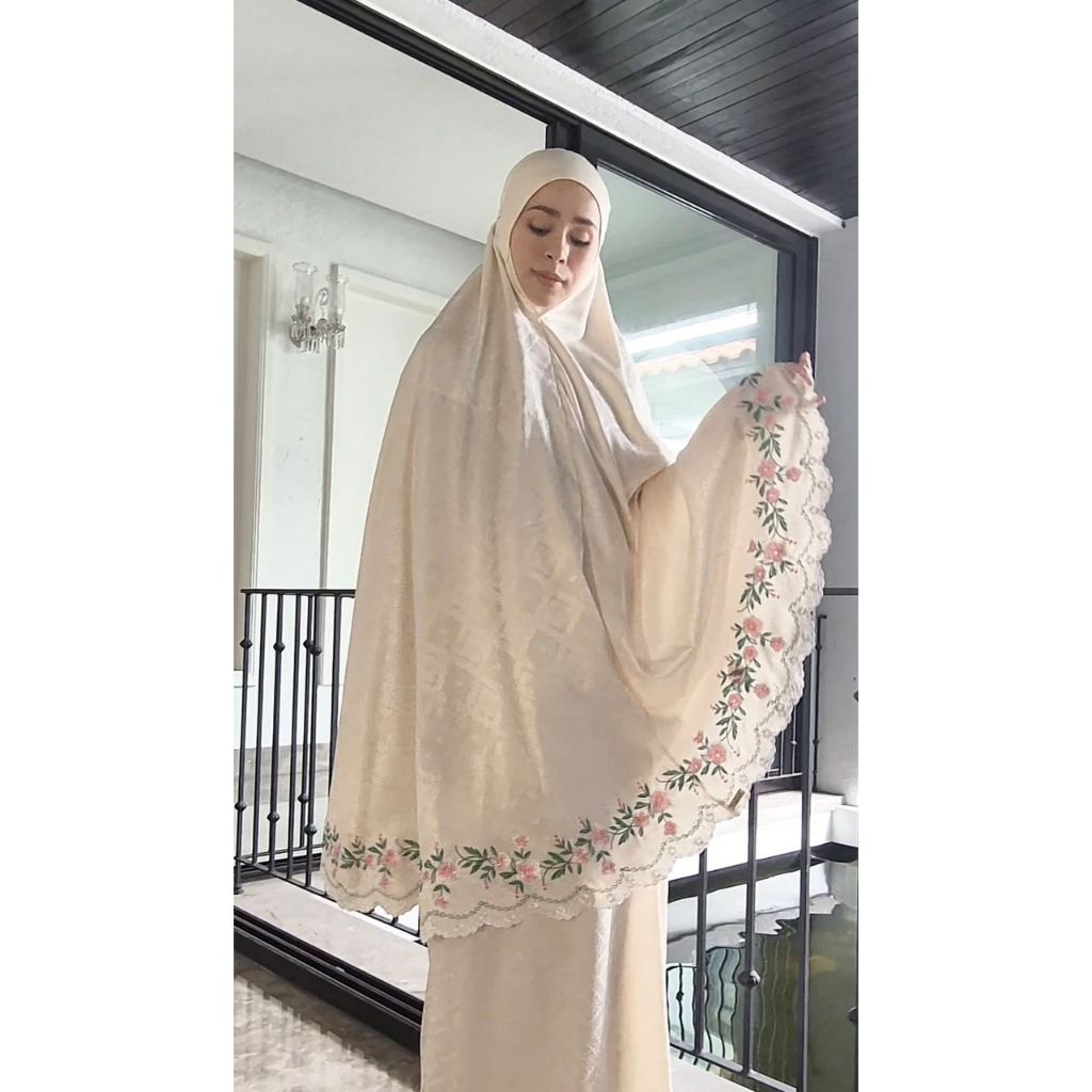 NAJJAH TELEKUNG SATIN RANIA | Shopee Malaysia