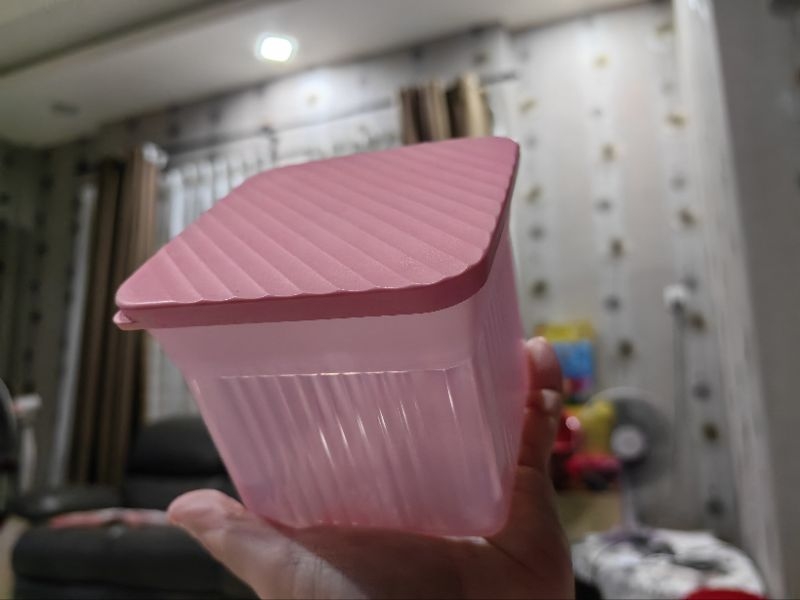 12 Types: Tupperware Elegant Square Set Or Elegant Round Set/ Snack It ...