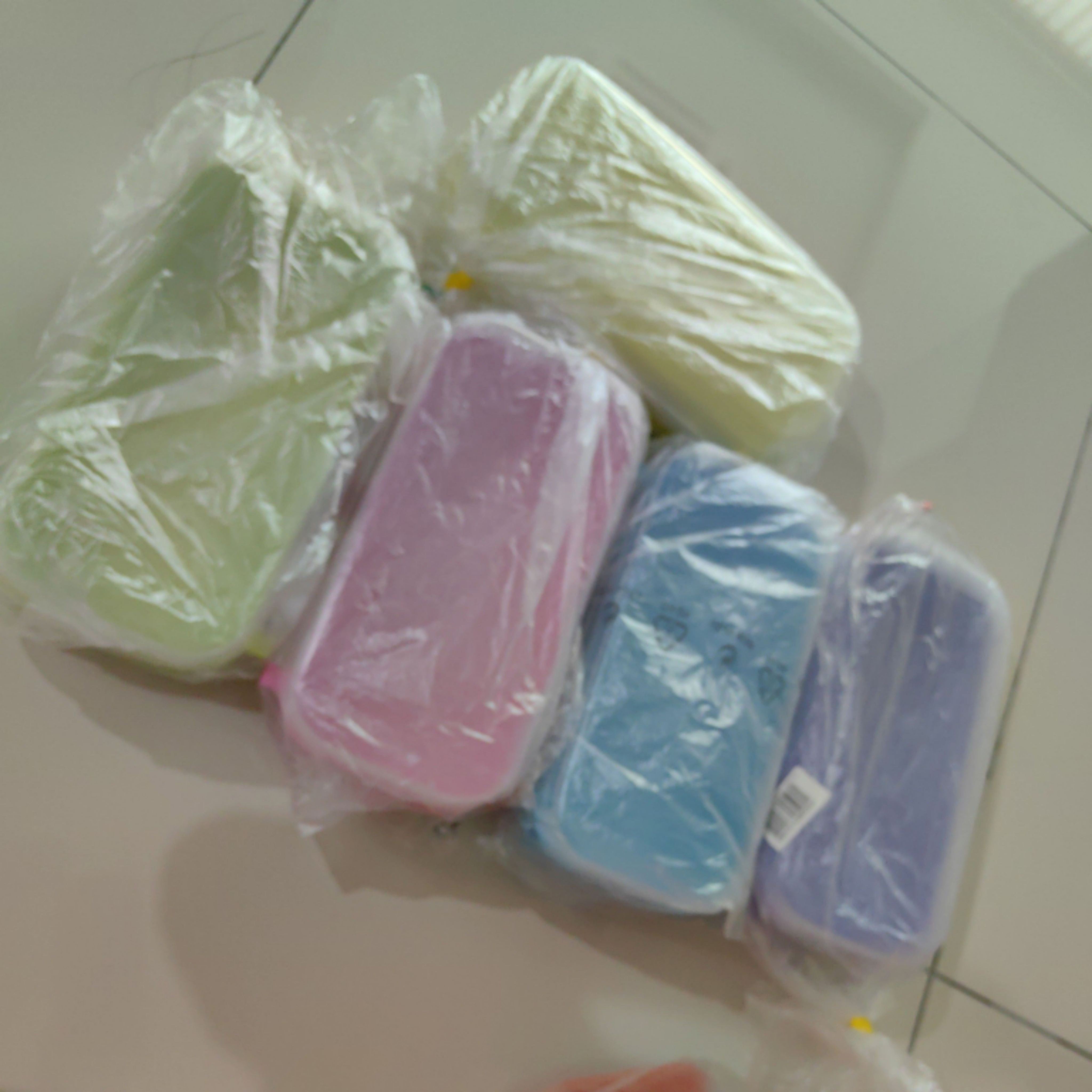 Tupperware Handy Signature Line Rectangular 980 ml Food container ...