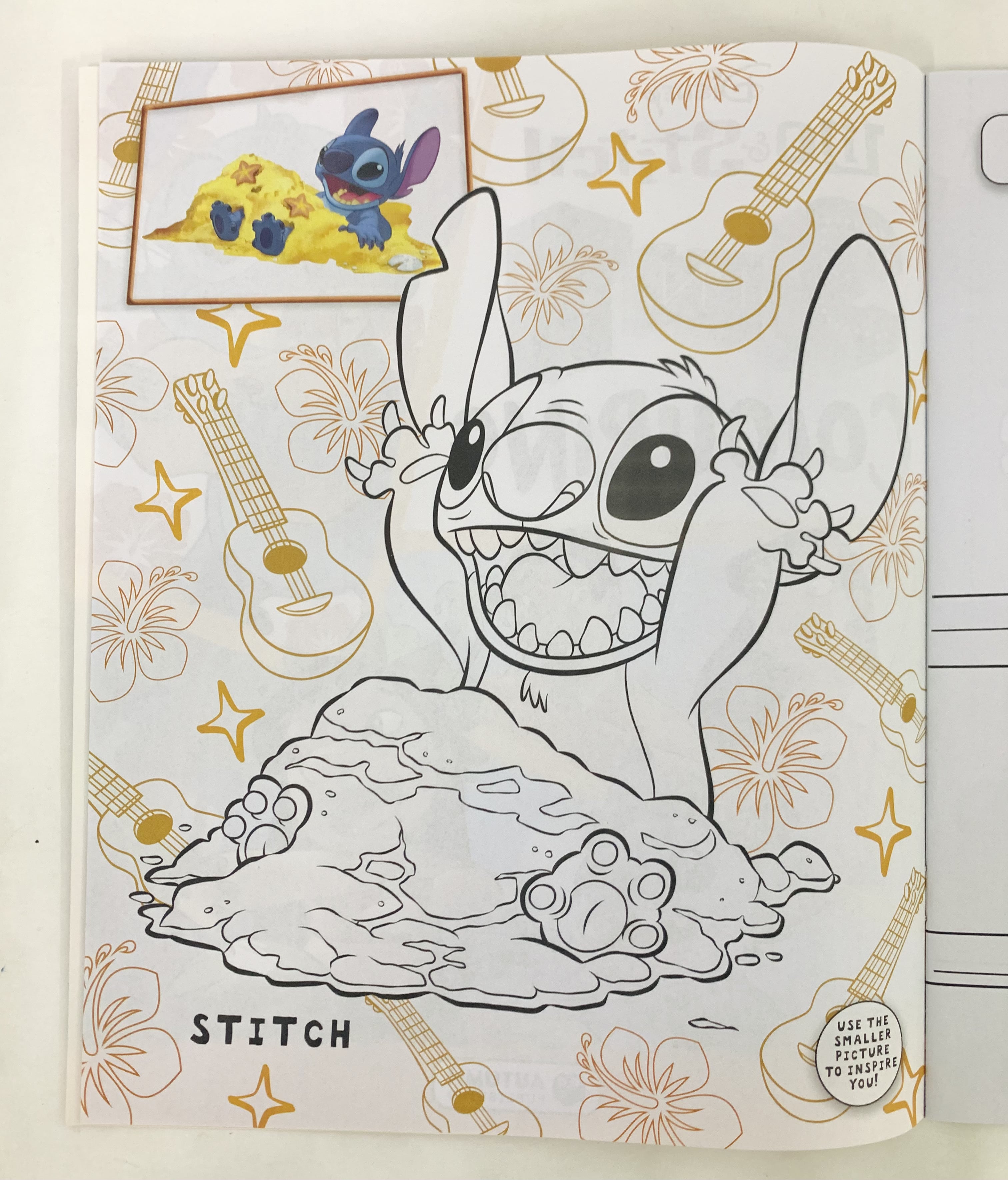 Disney Lilo & Stitch 3 in 1 Colouring Book With Guide & Posters for ...
