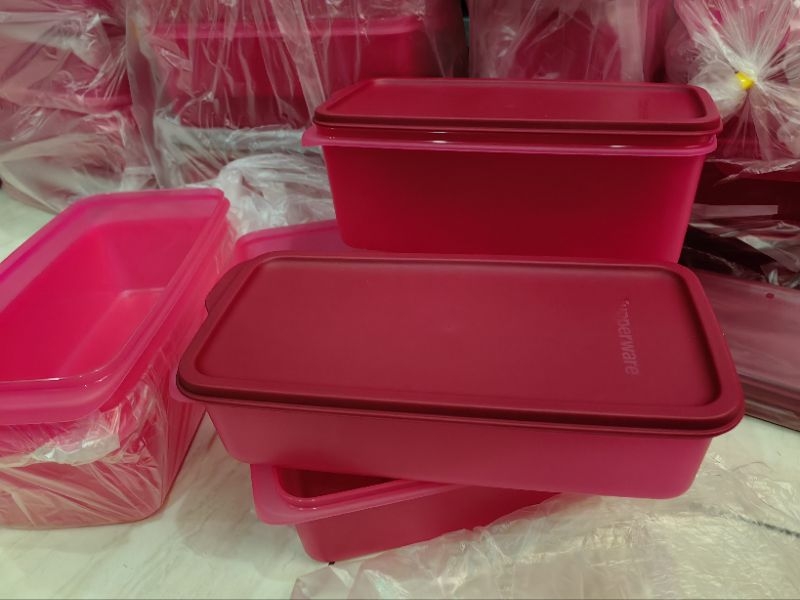 Tupperware Cool Stacker 2.2L OR 1.3L Red Cool Stacker Long Shape Food ...