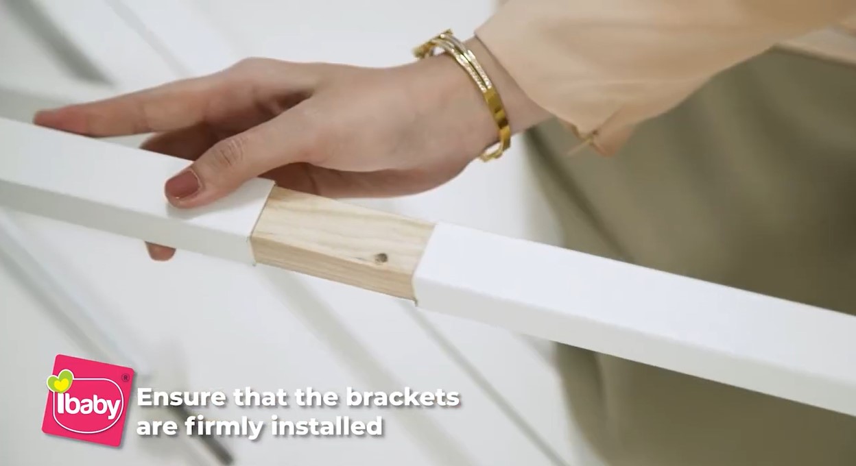 IBaby IBaby Spring Cot Rangka Buaian Bayi Tripod Type Easy Install