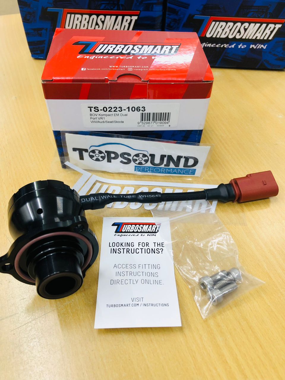 Turbosmart BOV Kompact EM Dual Port - VW GTI/Golf R MK7 main image 0