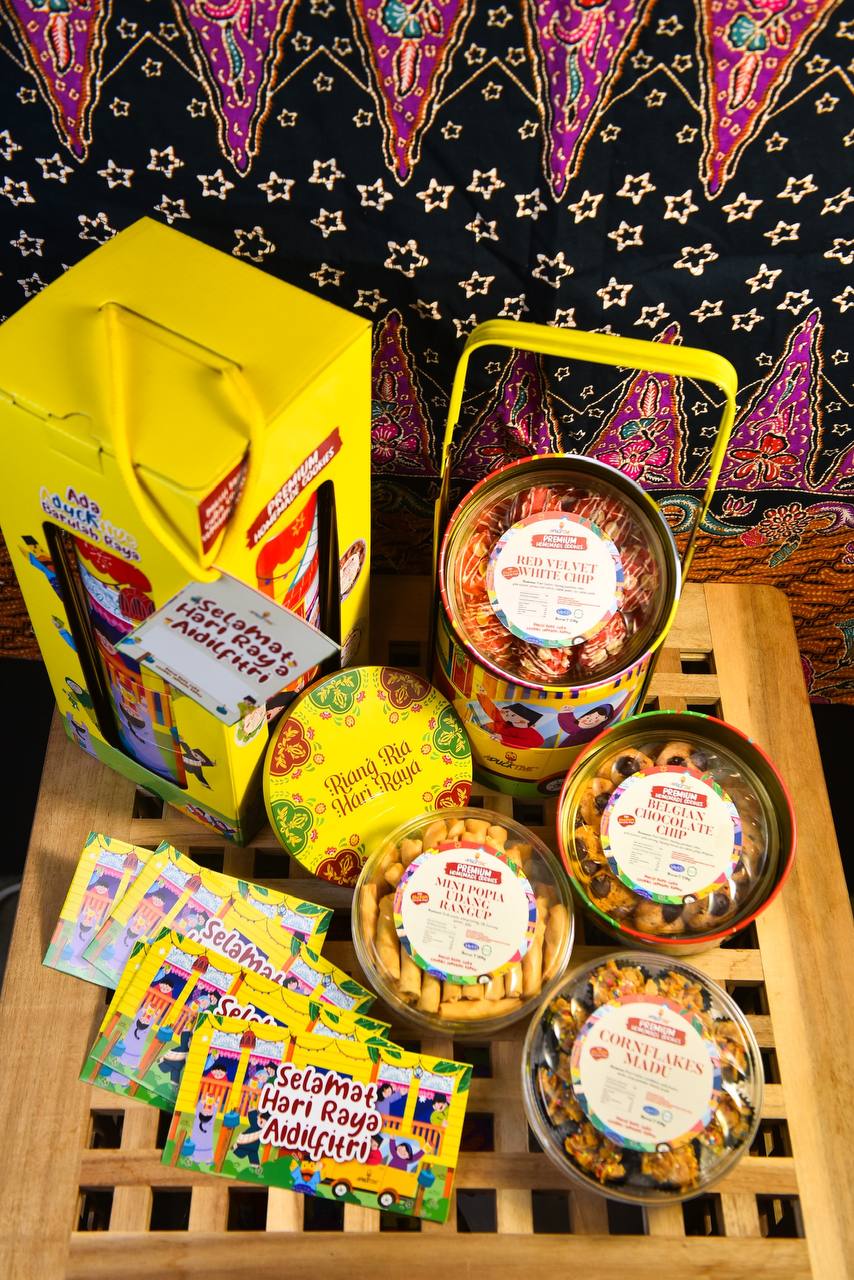 🇲🇾🎁 Aducktive Spicy Salted Egg Cornflakes RAYA TIFFIN Gift Set | Shopee ...