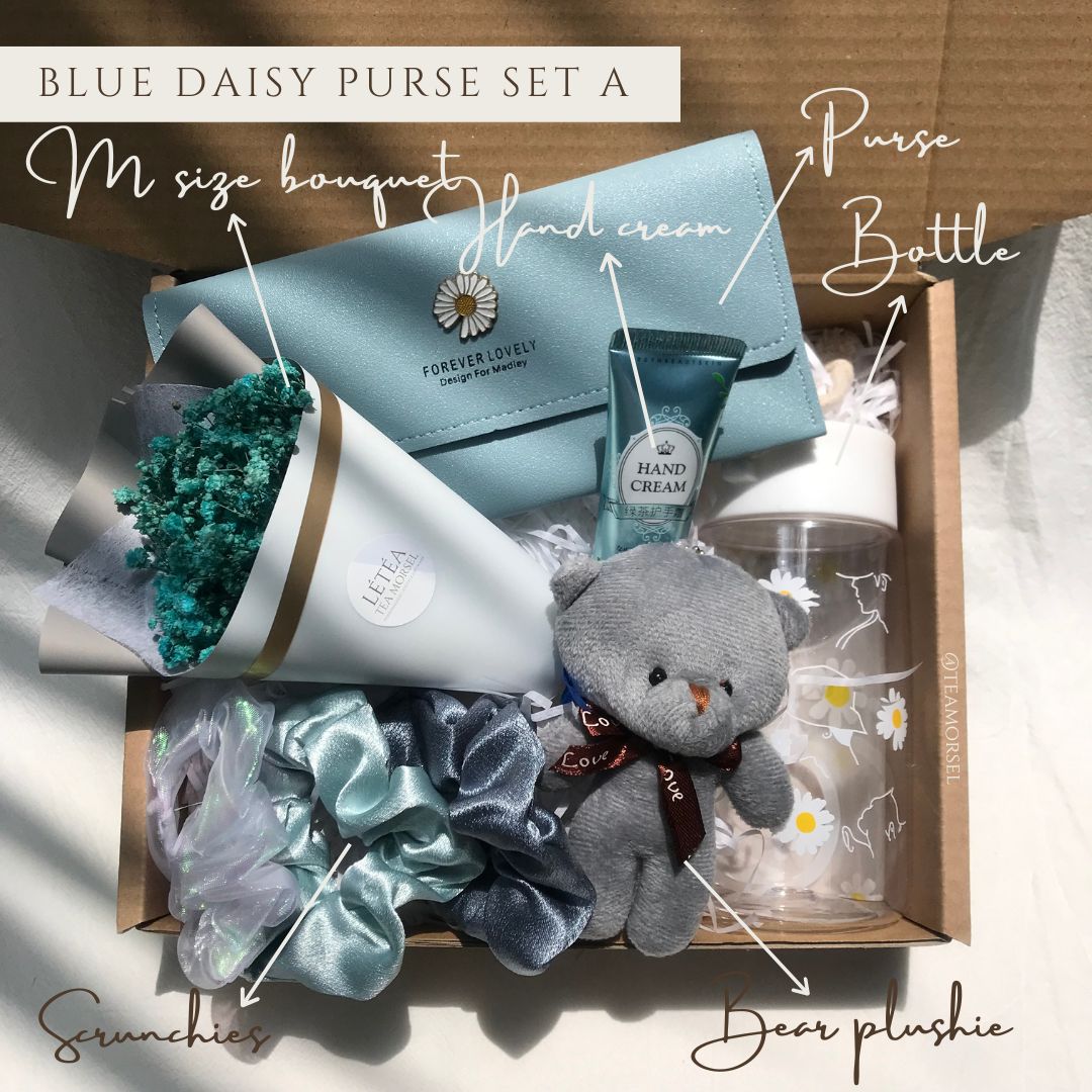 Purse best sale gift set