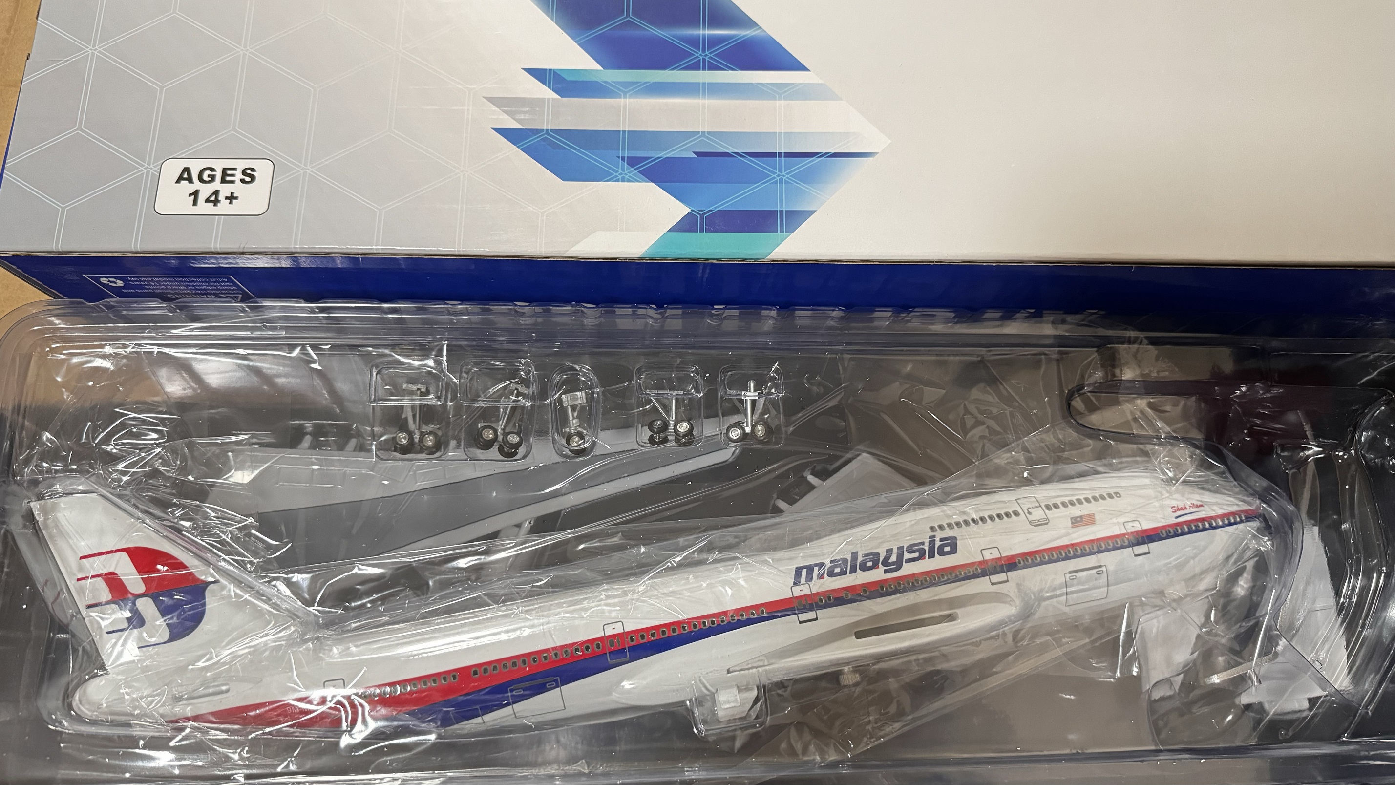 Malaysia Airlines Boeing 747 (1:110) LED light 50cm LIMITED EDITION ...