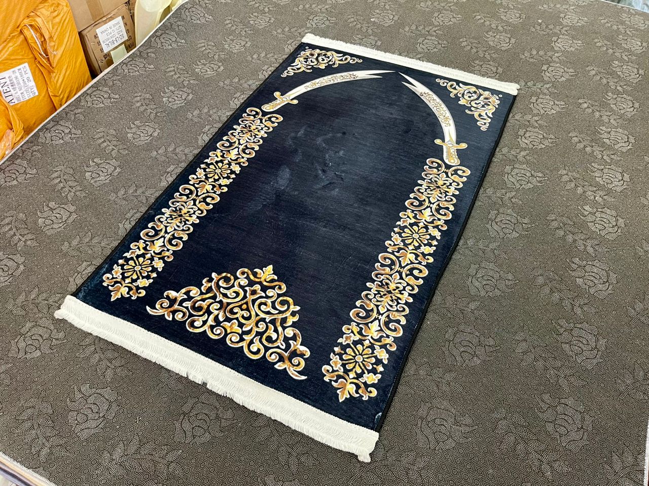 [READY STOCK] Sejadah Dubai Velvet, 120X70CM Sejadah Baldu Velvet ...