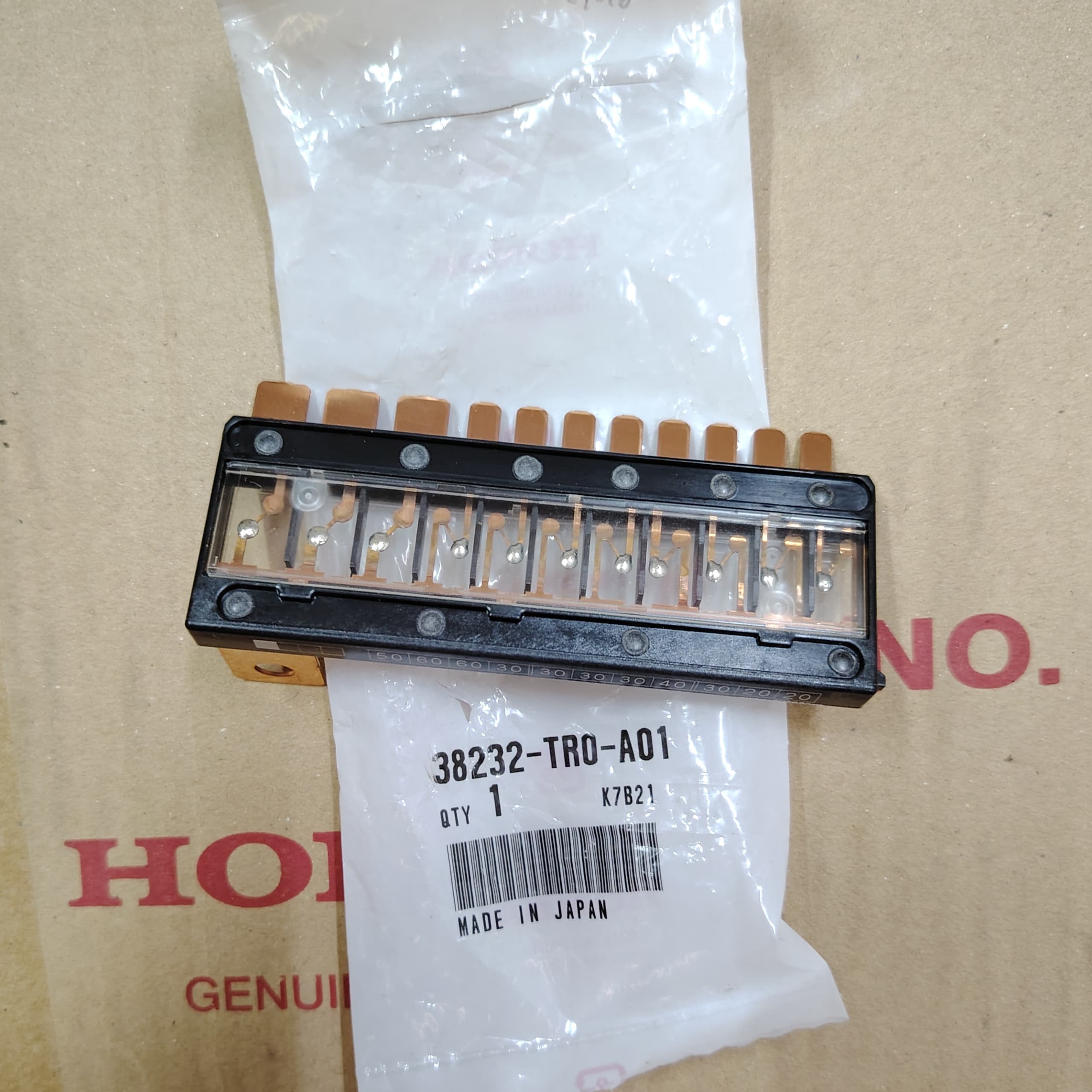 38232-TR0-A01 WIRE HARNESS FUSE E MULTI BLOCK Honda Civic TR0 (FB)/ CR ...