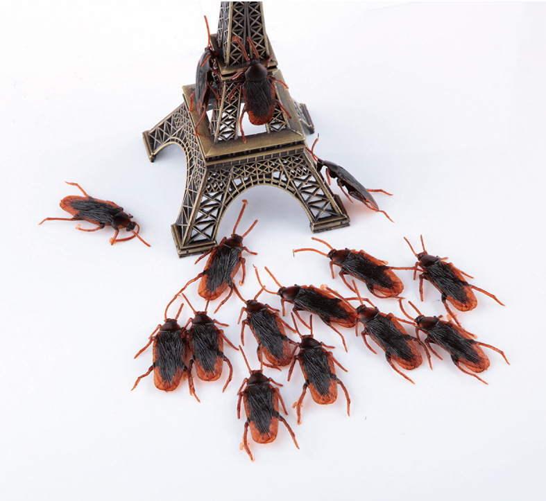 April Fool Lifelike Roach Simulation Cockroaches Rubber Fake Cockroach ...