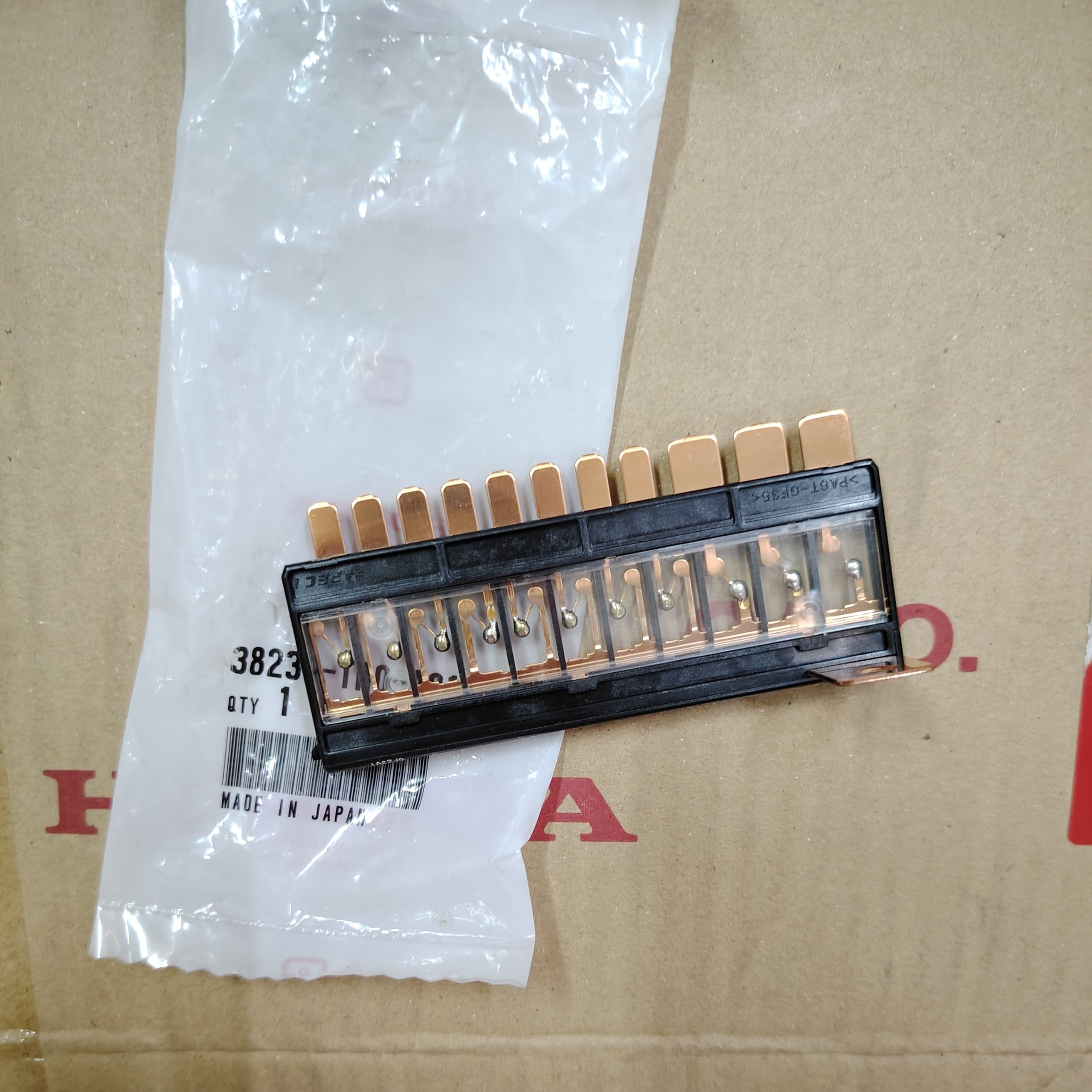38232-TR0-A01 WIRE HARNESS FUSE E MULTI BLOCK Honda Civic TR0 (FB)/ CR ...