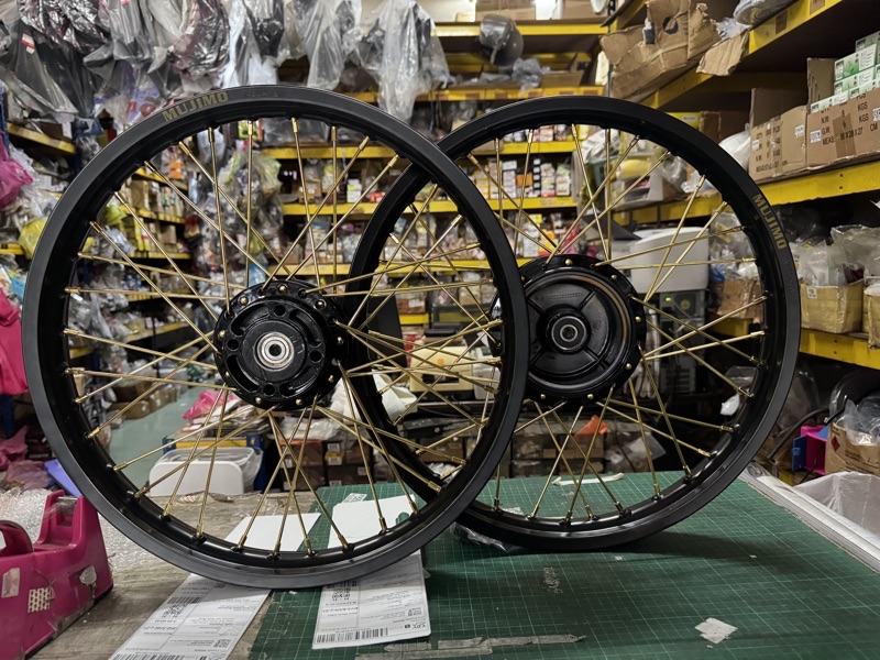 FREE BALANCING - ALLOY RIM 18inci COMPLATED SET EX5 Y125z DREAM Y110 ...