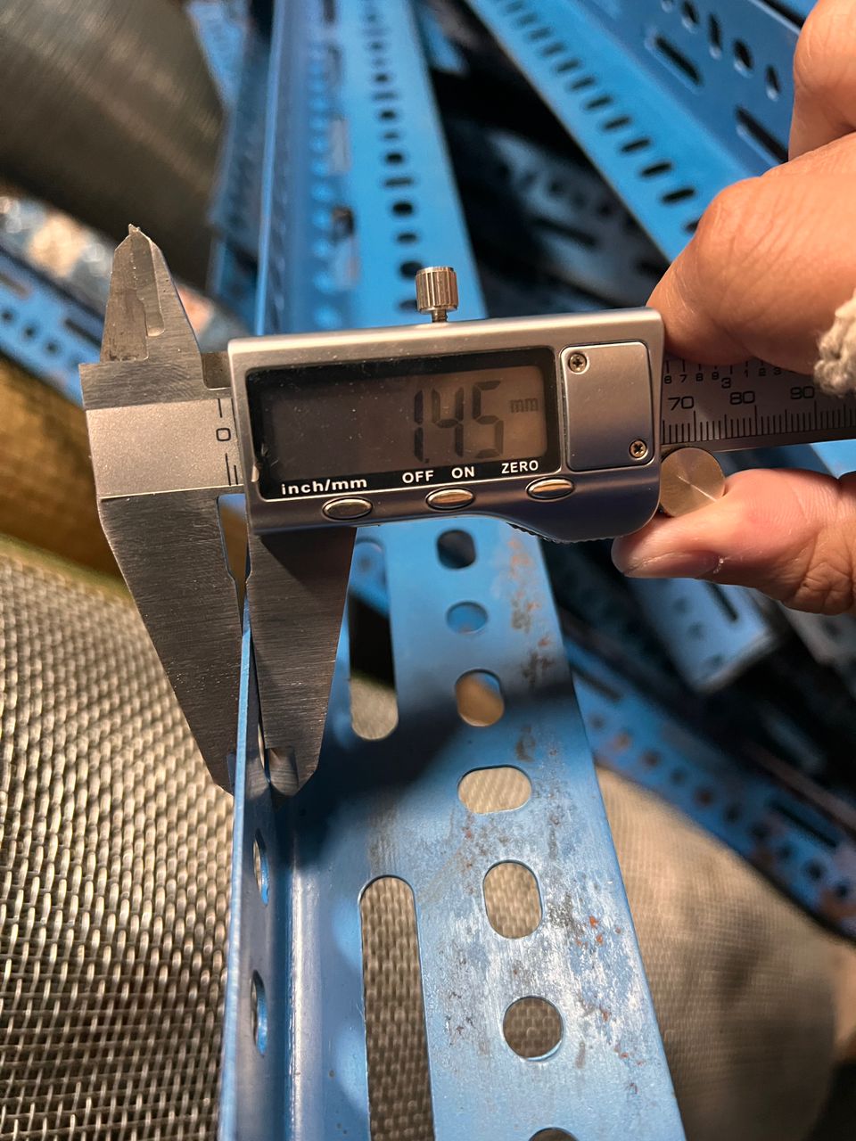 7ft 8ft 9ft 10ft Besi Angle Rak Lubang Slotted Angle Bar DIY ...