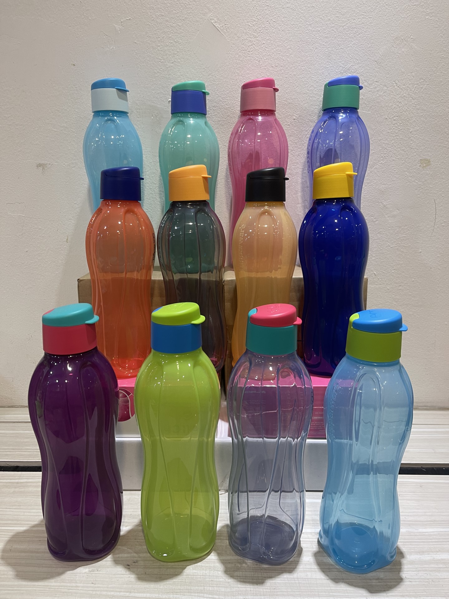 Tupperware Eco bottle (1L) (BPA Free) (Free Shipping) | Shopee Malaysia