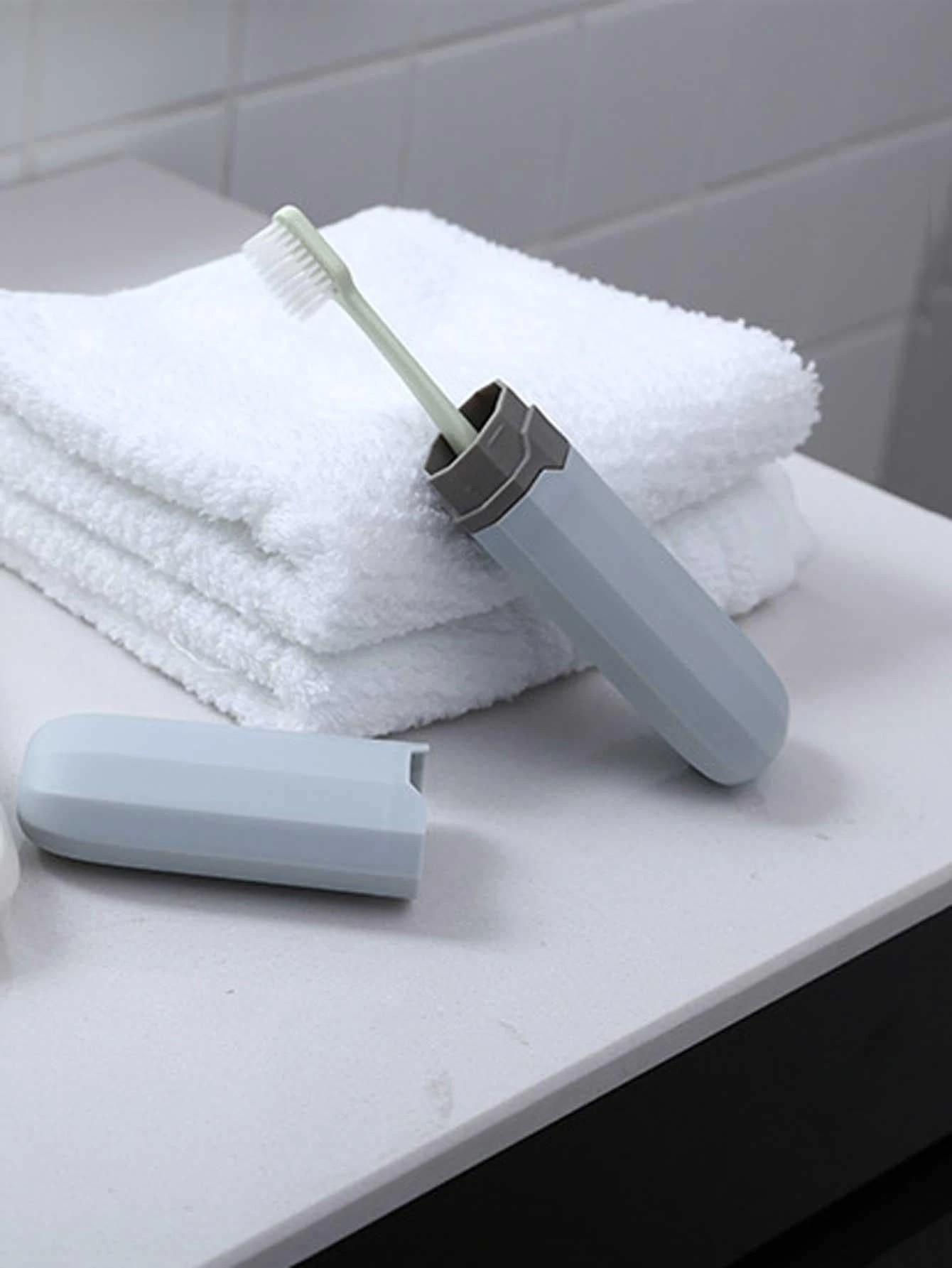 Tradlux Toothbrush Travel Case Toothbrush Clean And Safe With This ...