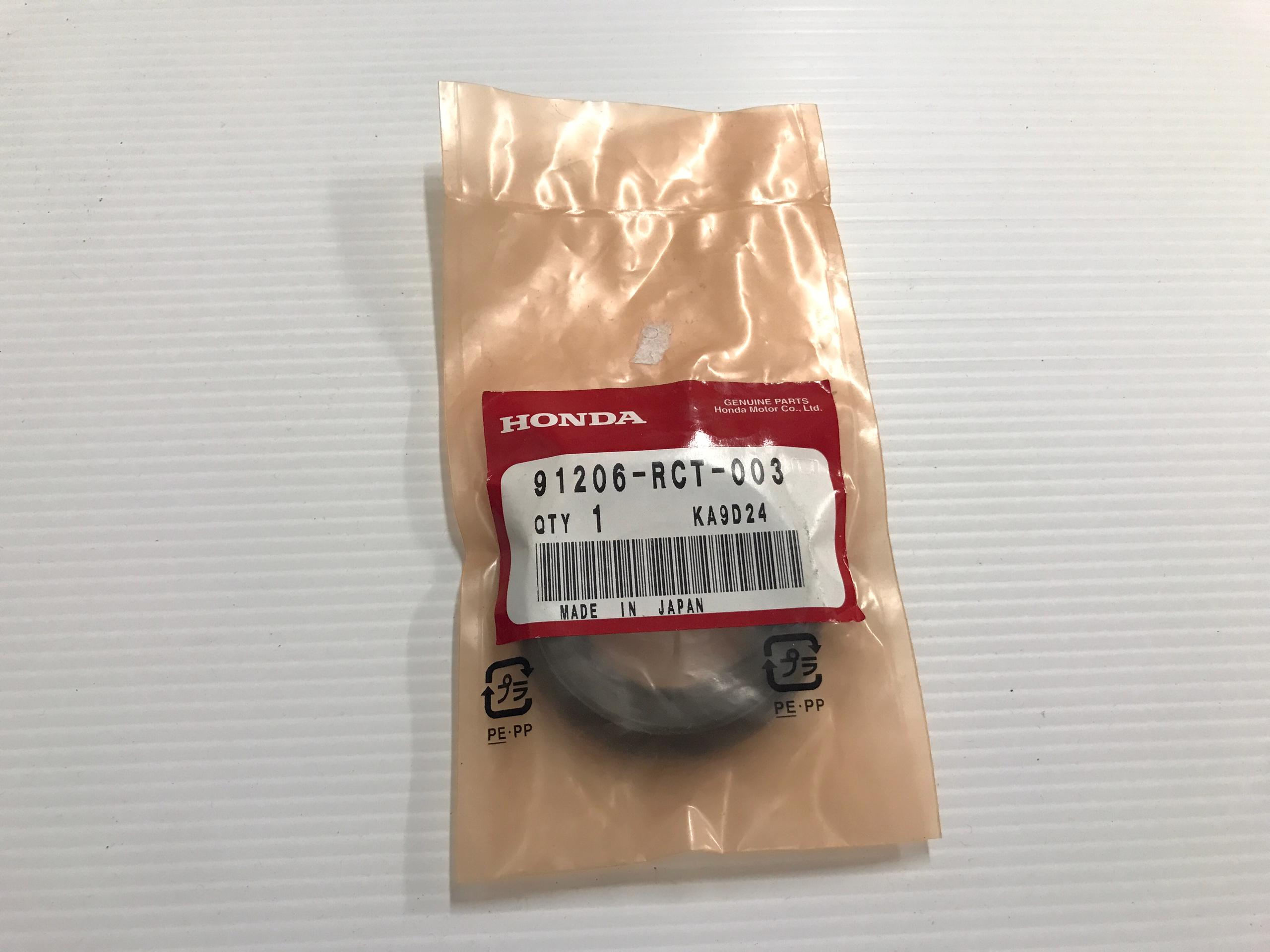 Honda ORI Oil Seal Honda Civic TEA 1.5 Turbo FC1 / CR-V TME / Odyssey ...