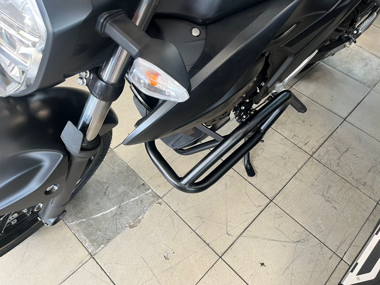 SUZUKI GIXXER250 Engine Guard Enjin Protector Slider Scooter ...