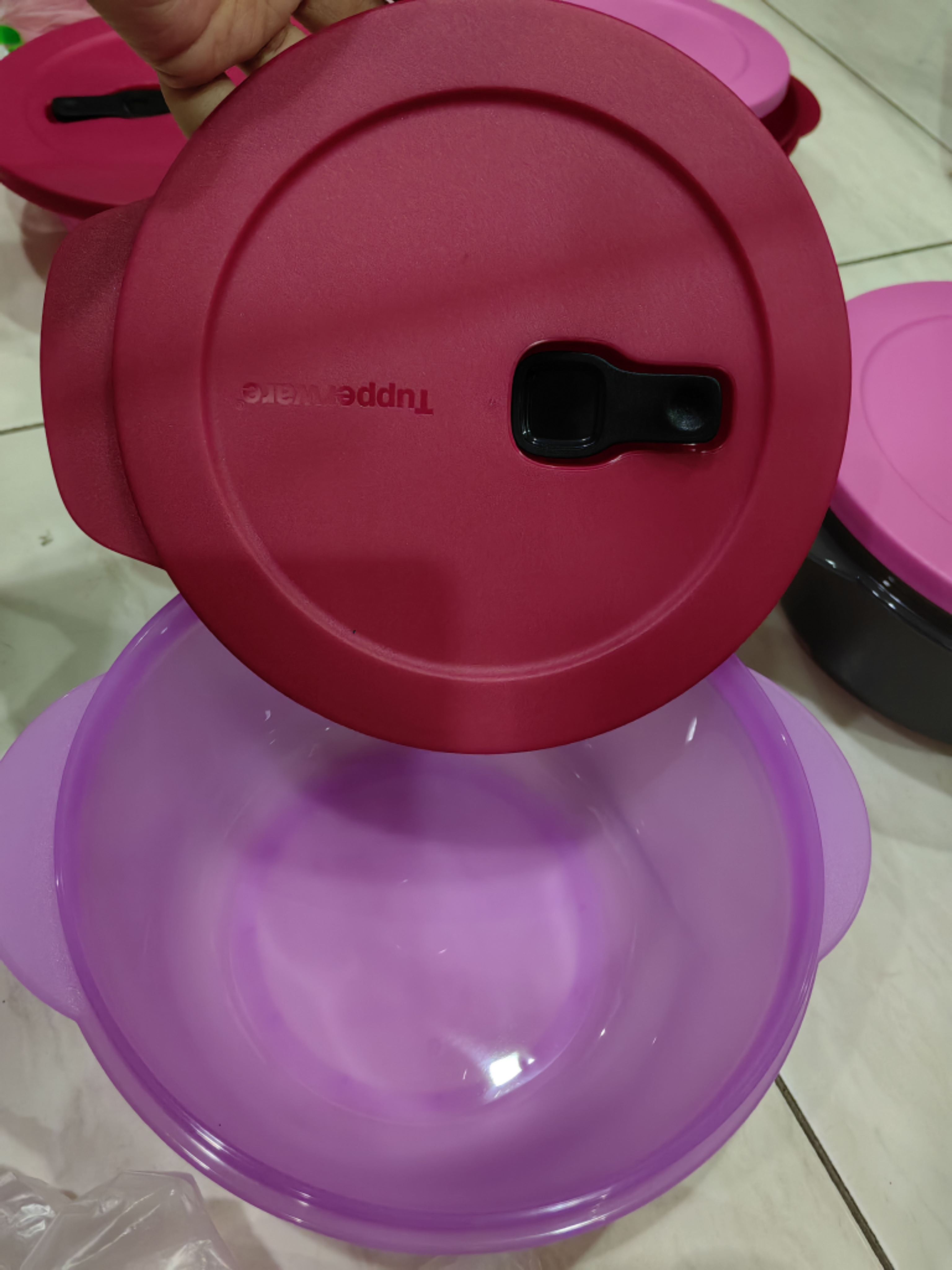 10 warna: Tupperware Crystalwave Round Lunch Box 800ml / 825ml / 1.5L ...