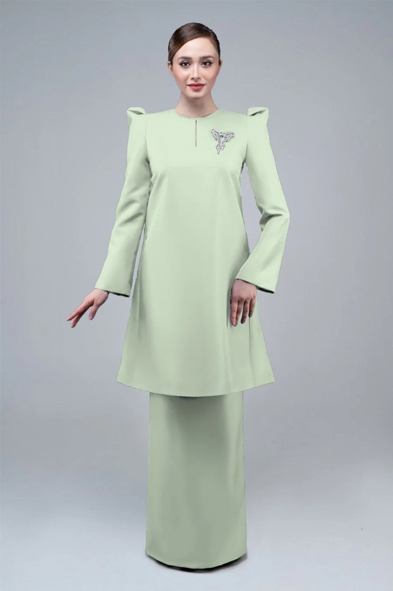 RR BASIC Kurung Pahang in Sage Green '25 size S (Without Shawl) by ...