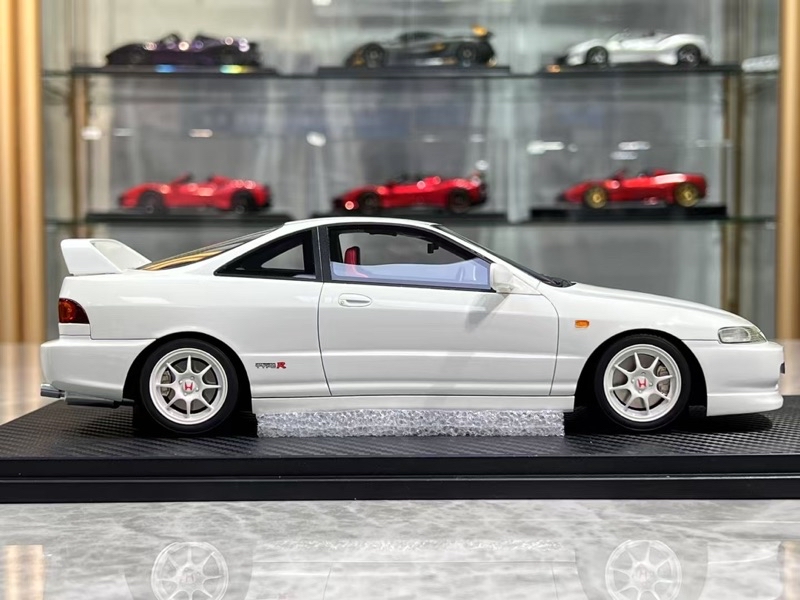 One Model 1:18 Diecast Honda Integra DC2 Type R Vehicle Model Car ...