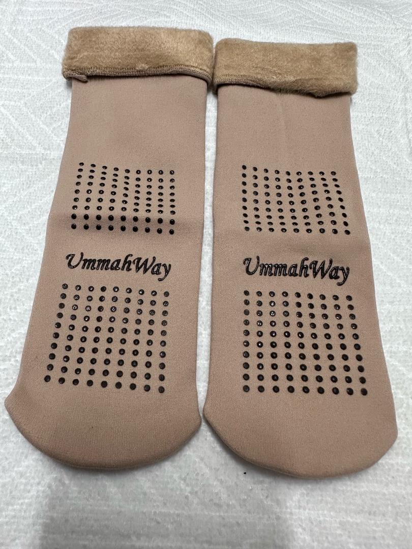 Stokin tebal Muslim socks for solat, Anti-slip floor socks | Shopee ...
