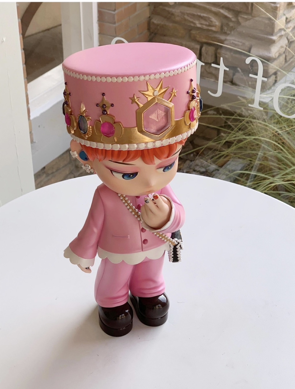 G-DRAGON 王冠付きフィギュア 36CM Ducktoys G-DRAGON 王冠付きフィギュア 36CM Ducktoys