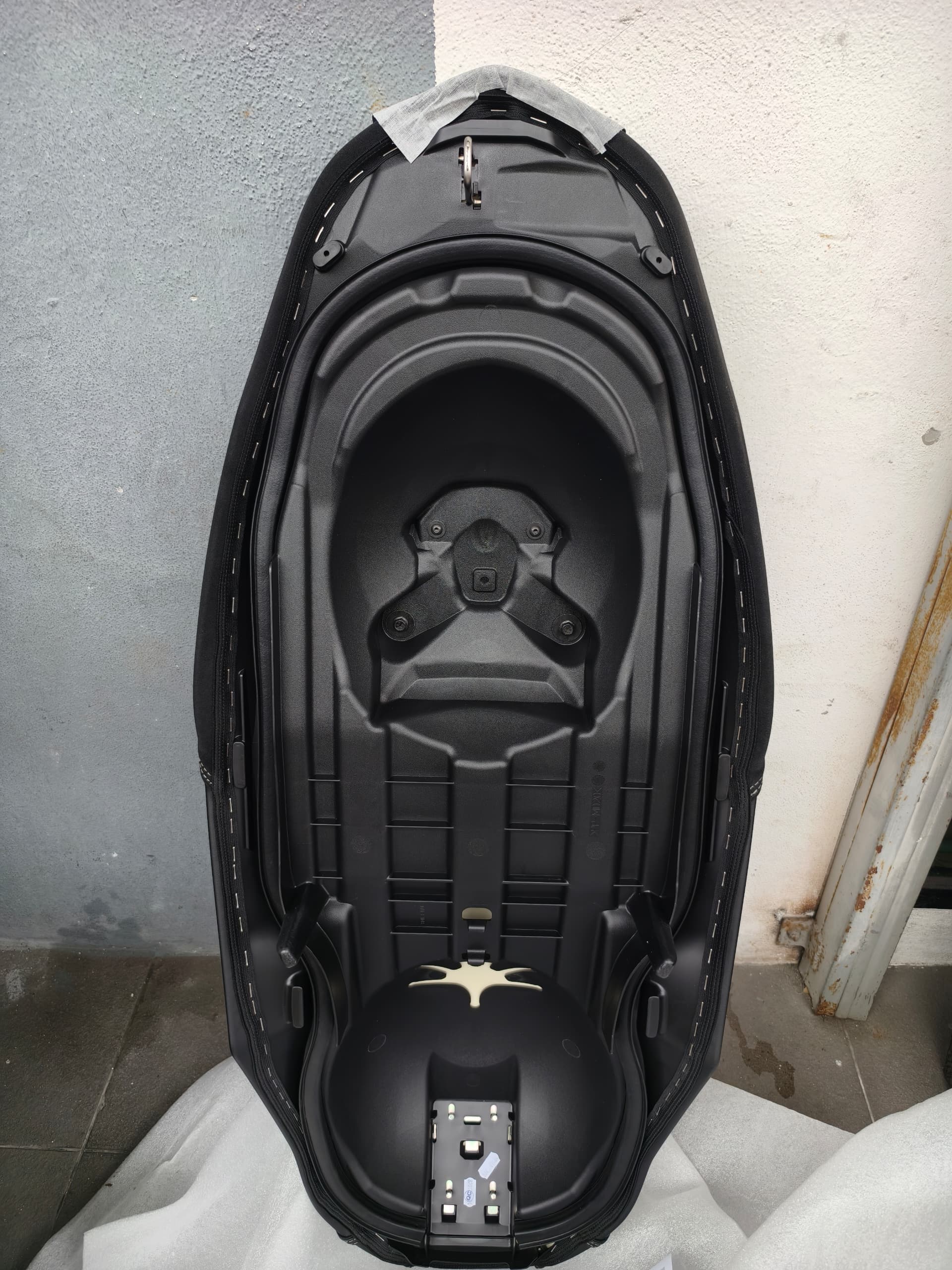 XMAX V1 V2 V3 EURO SEAT COMFORT 100% ORIGINAL YAMAHA Seat Euro Comfort ...