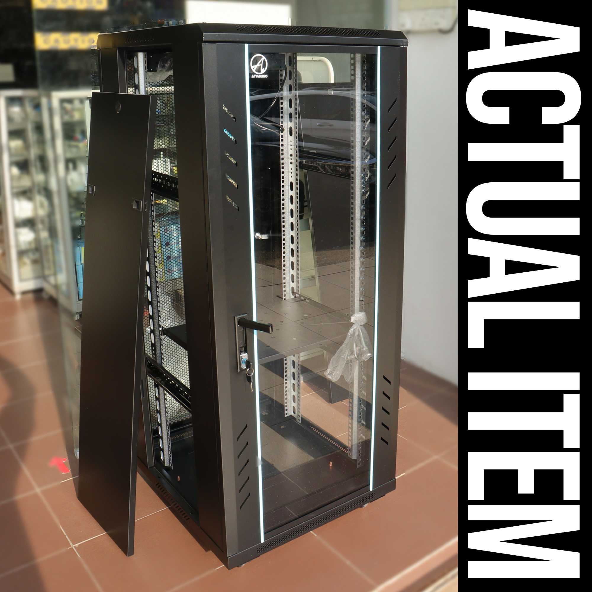 AmpAudio 33U Server Rack 60 cm Deep Cabinet Glass Door with PDU & Free ...