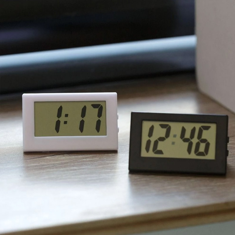 Mini Triangle Digital Alarm Clock–Silent Portable Battery-Powered Desk ...