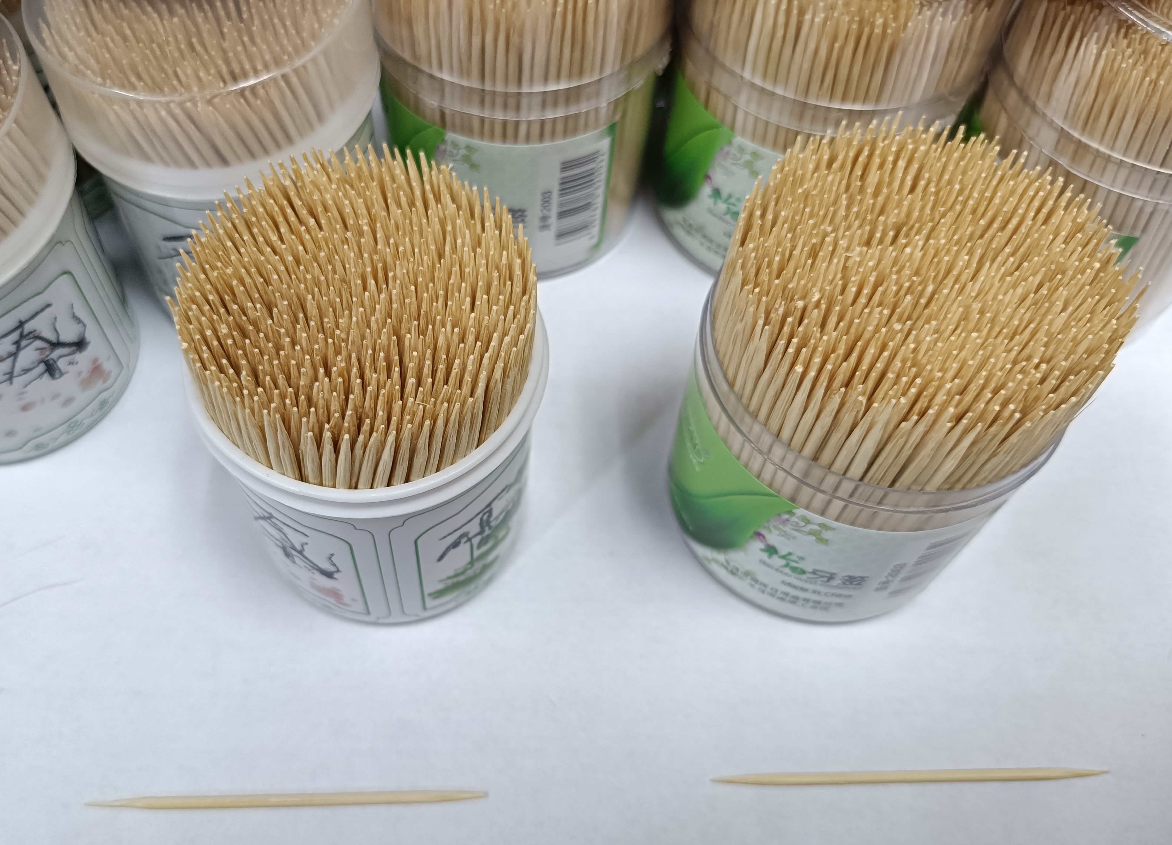 (500/600Pcs) Disposable Toothpicks Fruit Pick Sharp Tooth Sticks/（500/ ...