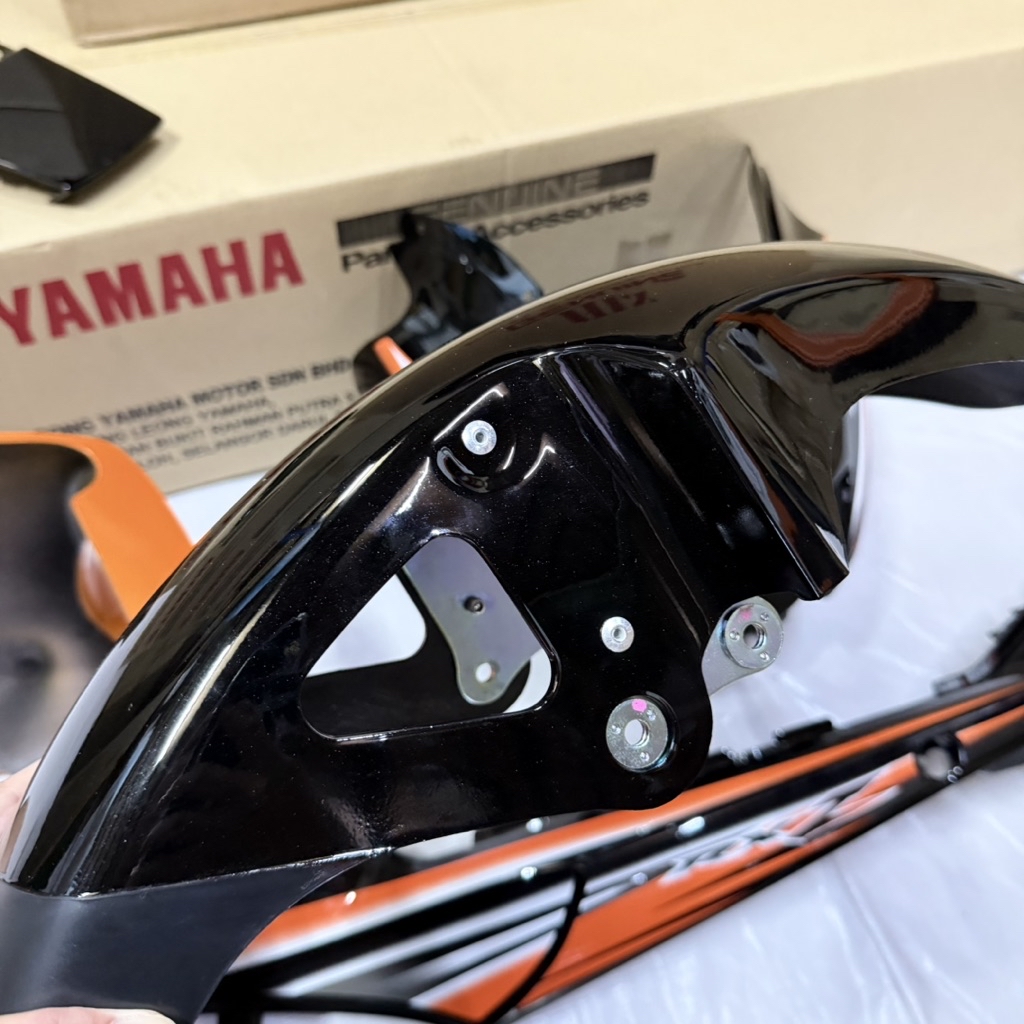 ORIGINAL YAMAHA RXZ 5PV CATALYZER BODY COVER SET WARNA (BLACK+OREN ...