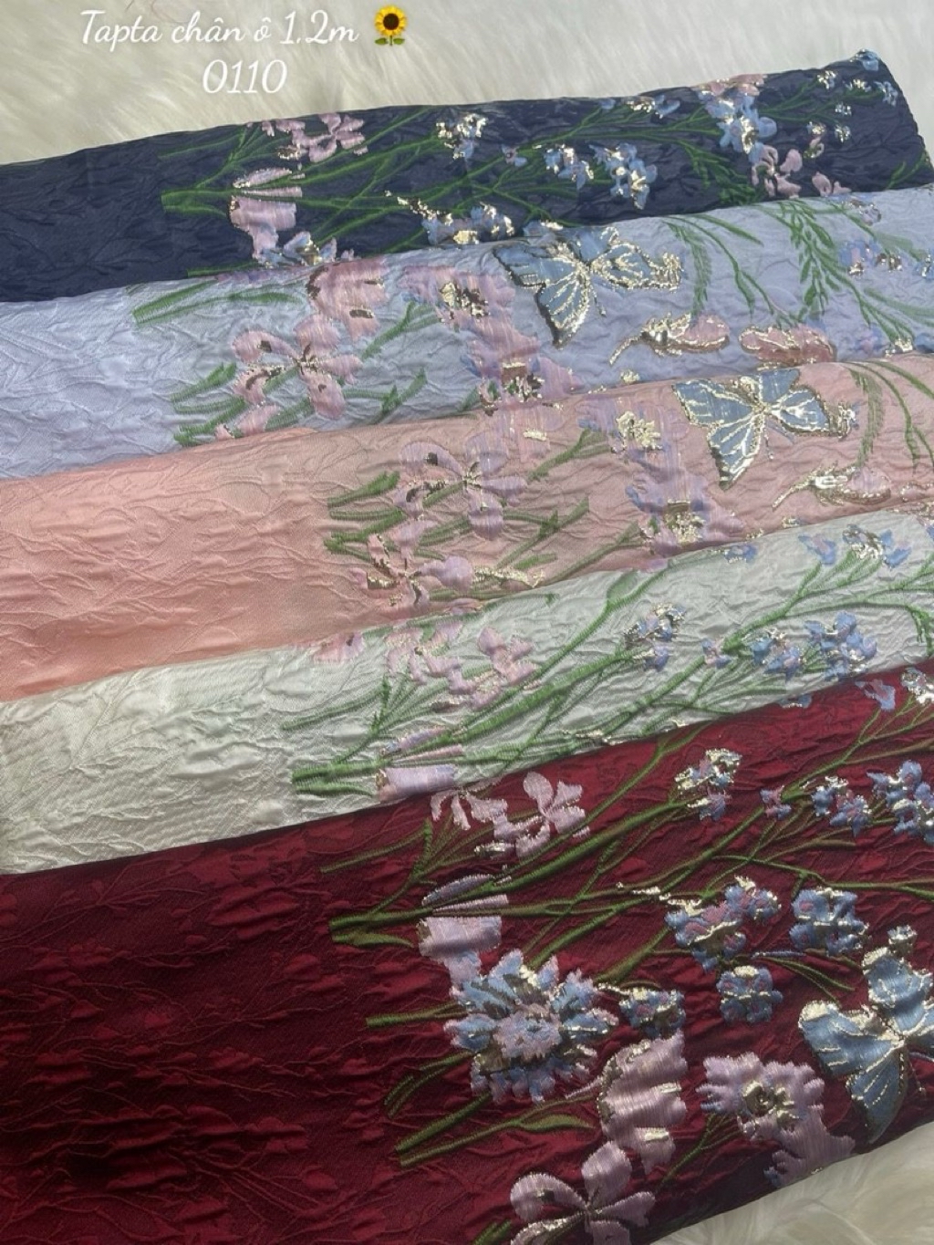 [Brocade berkaki ] New Design material soft Brocade ( NO NEED LINING ...