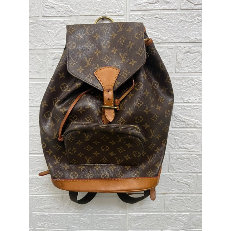 Lv backpack sales mini price malaysia